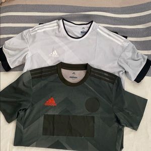 2 men’s medium Adidas climacool shirts - medium